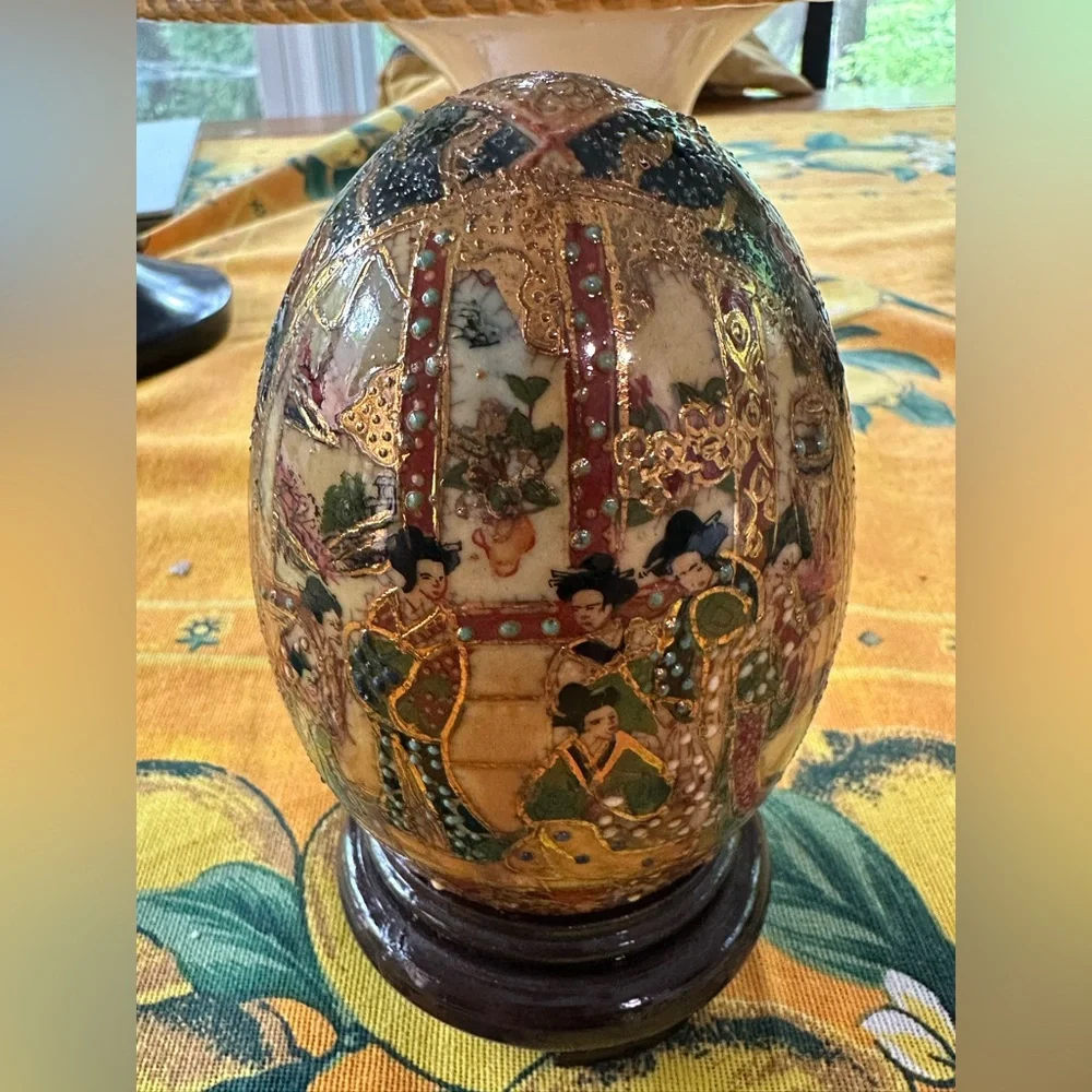 Vintage Hand-Painted Satsuma Egg | Gold Gilt Japanese Porcelain | Geisha Design